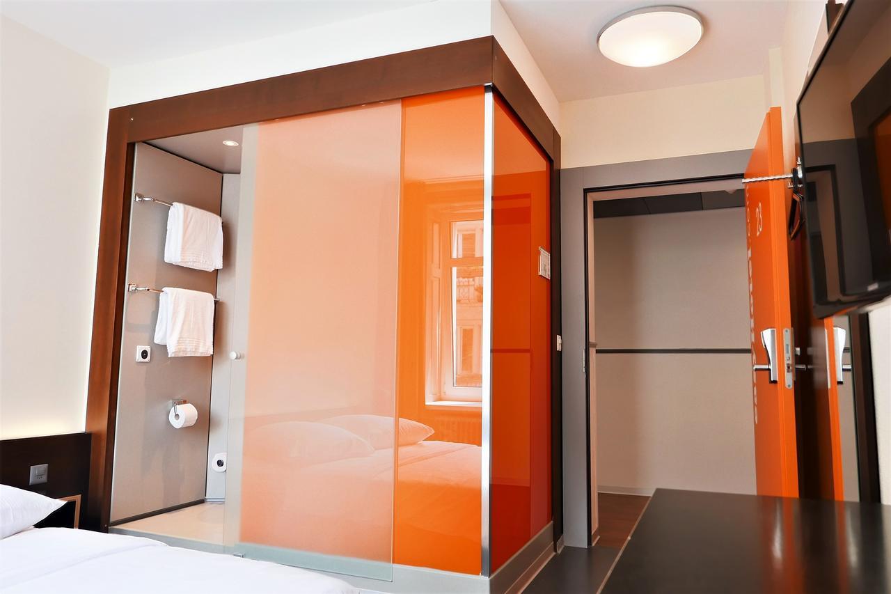 Easyhotel Zuerich City Centre Ngoại thất bức ảnh