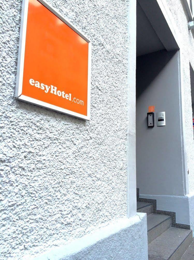 Easyhotel Zuerich City Centre Ngoại thất bức ảnh