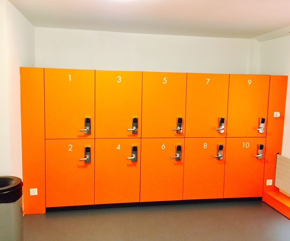 Easyhotel Zuerich City Centre Ngoại thất bức ảnh