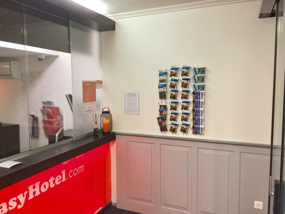 Easyhotel Zuerich City Centre Ngoại thất bức ảnh
