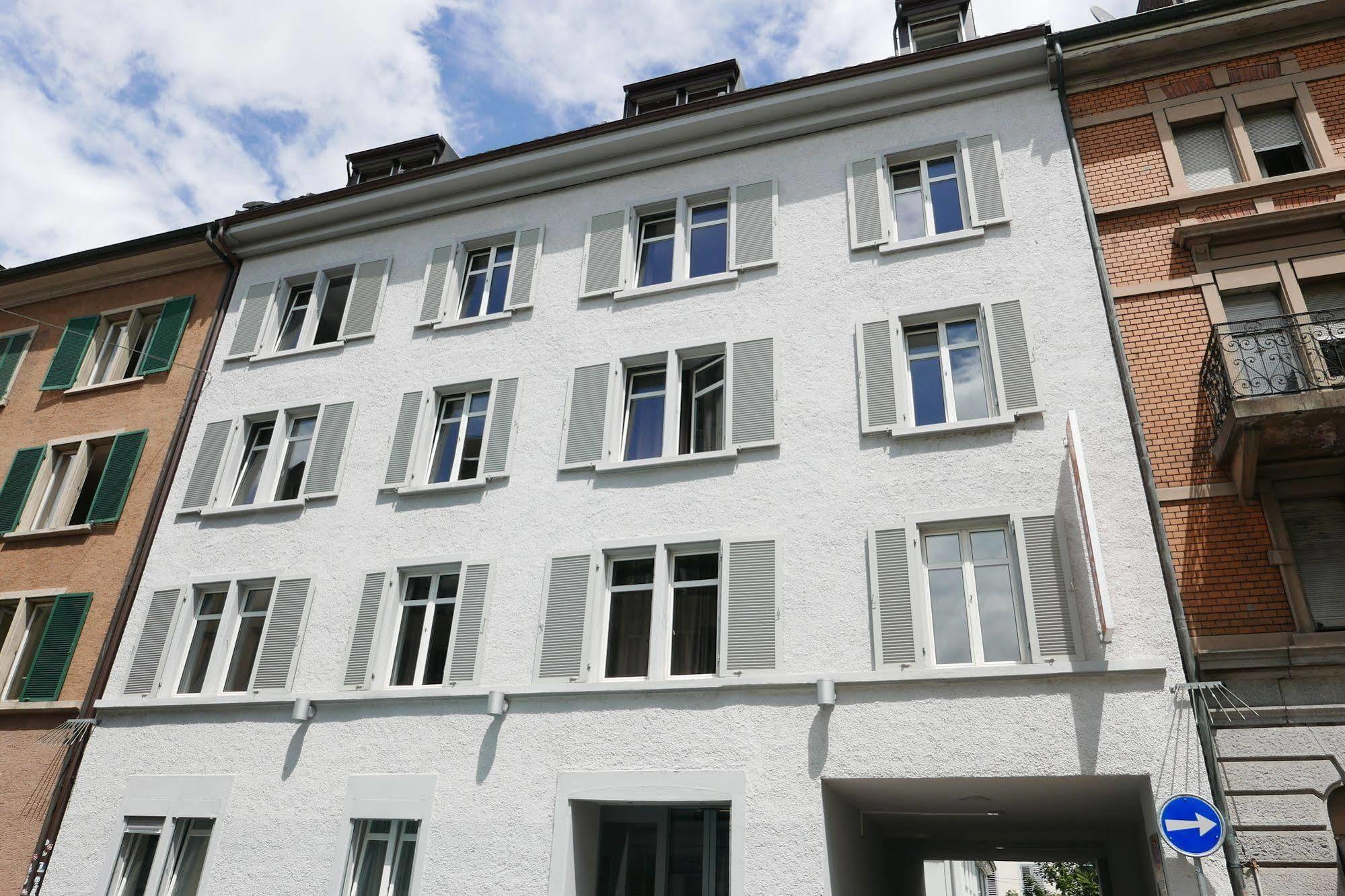 Easyhotel Zuerich City Centre Ngoại thất bức ảnh