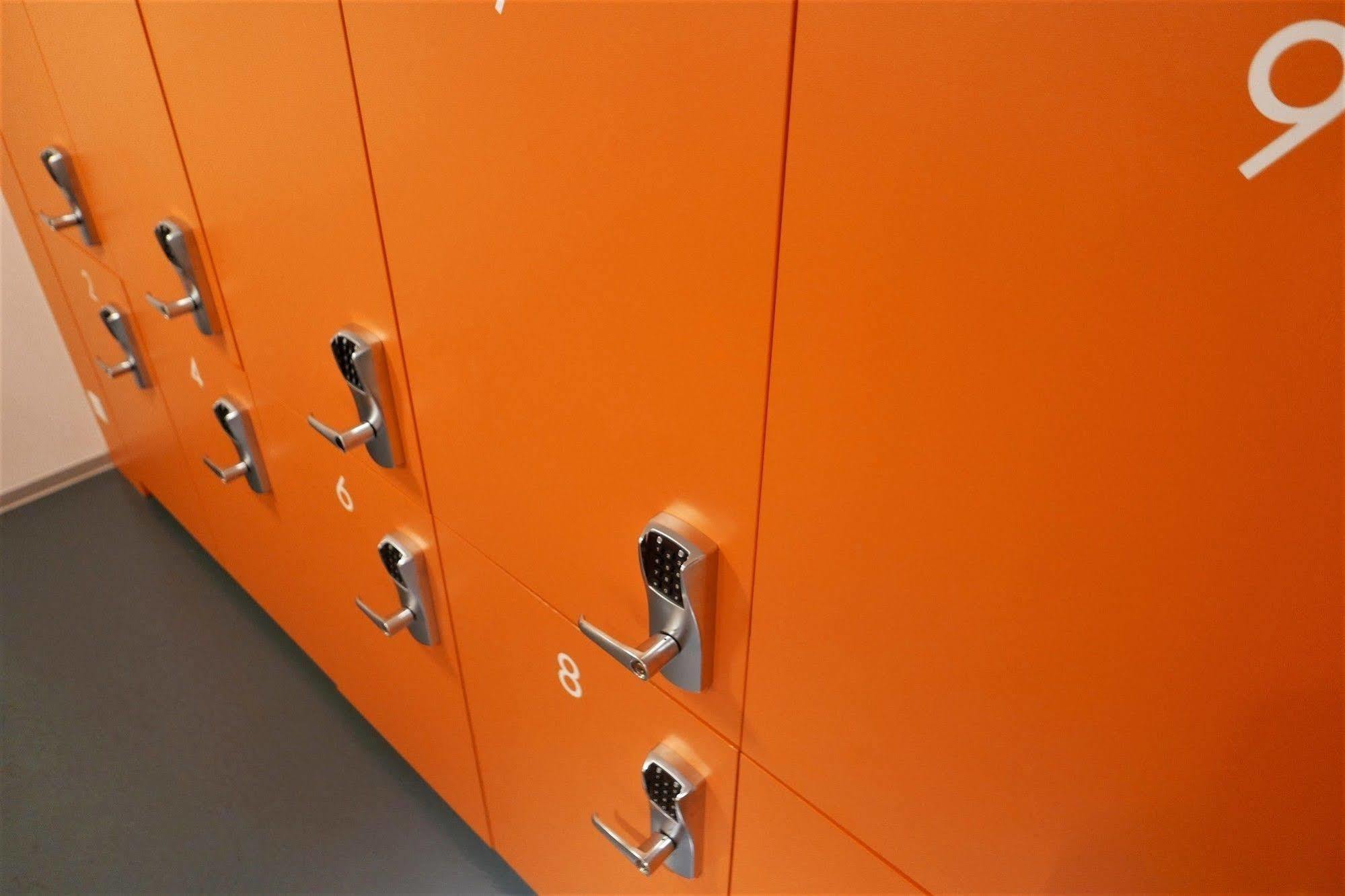 Easyhotel Zuerich City Centre Ngoại thất bức ảnh