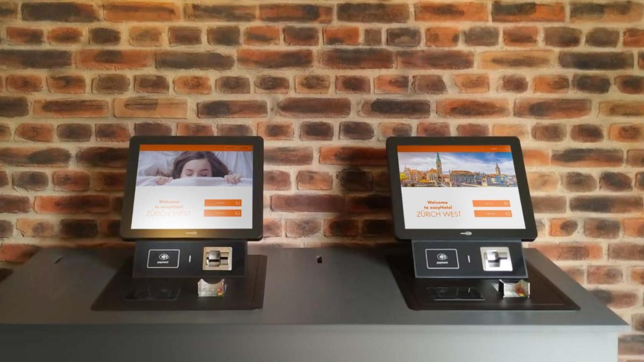 Easyhotel Zuerich City Centre Ngoại thất bức ảnh